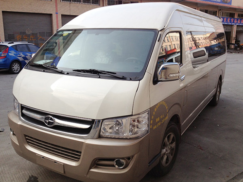東莞租18座商務車